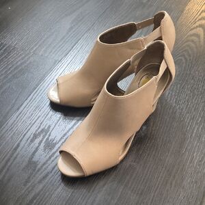 Life Stride Taupe Open-Toe Slingback Heels